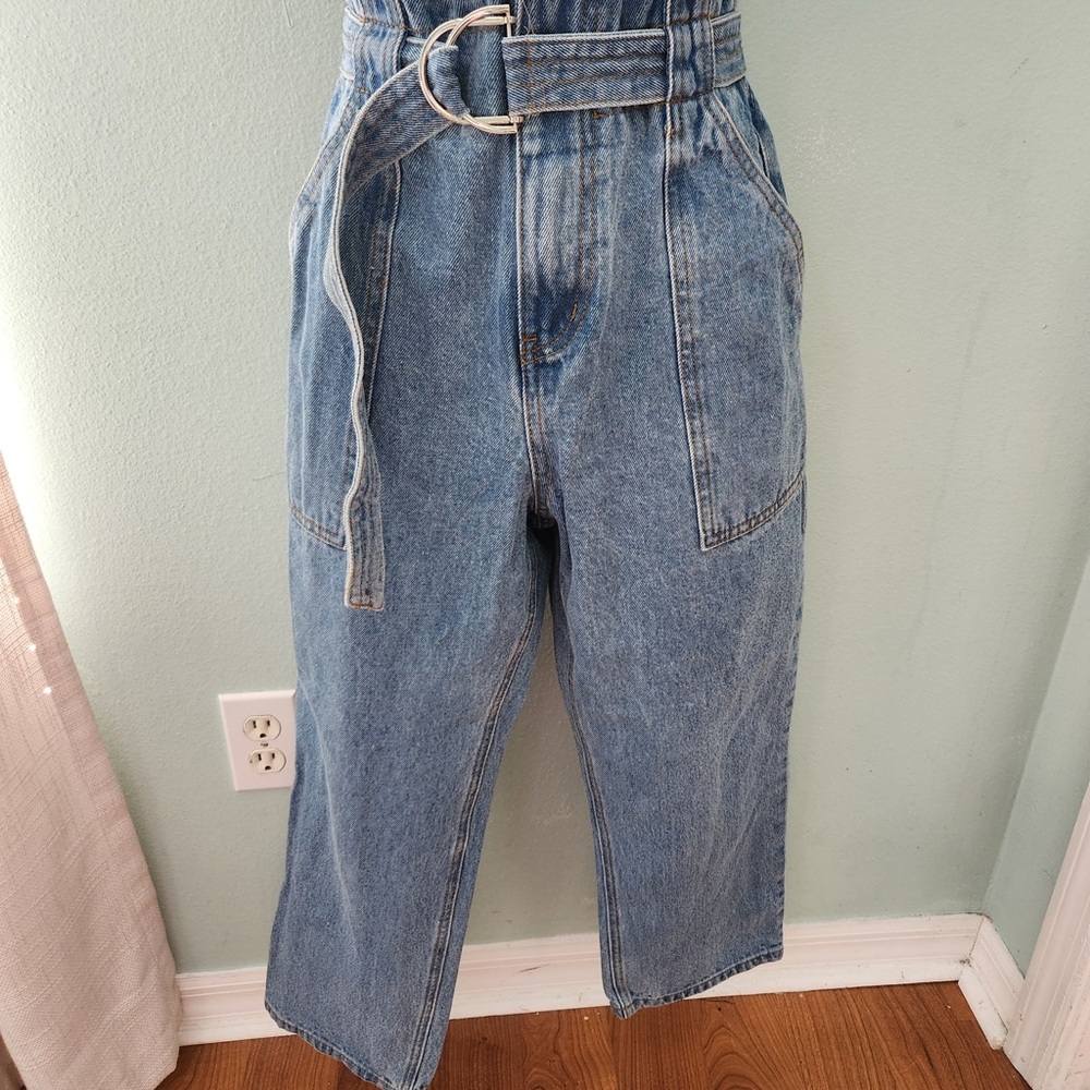 Lulu's Blue Denim Ruffled Waist Baggy Croped Jeans